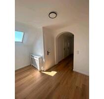 3-Zimmer Dachgeschosswohnung mit Einbauküche in WeselBislich