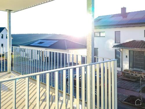 Foto - Neu & als Erster bewohnen: Helle 3Zi.-Whg. mit Balkon & Garten 