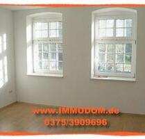 2-Zimmer-Wohnung mit Laminat, Fußbodenheizung und tollem Badezimmer zu vermieten! - Markneukirchen