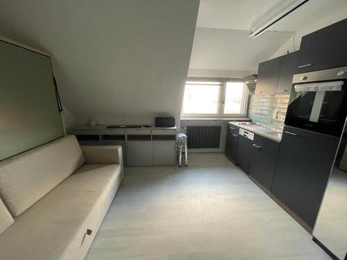 Foto - 1 Zimmer Dachgeschoßwohnung zur Miete in Stuttgart