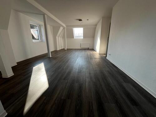 Foto - Helle 2ZKB im DG mit Balkon – frisch renoviert in Haste