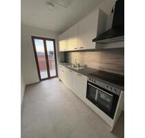 moderne 2-Raum-Wohnung mit Einbauküche und Balkon - Leipzig Mitte