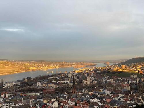 Foto - Stilvolle 3,5-Zimmer-Wohnung mit traumhaftem Rheinblick