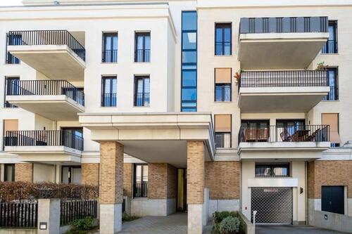 Foto - Neuwertige 2Zimmer Wohnung mit BalkonEinbauküche in Franktfurt