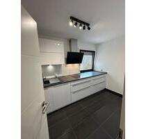 Modernisierte Wohnung mit Einbauküche u.Garaje- St.Ing.Süd - Bechhofen