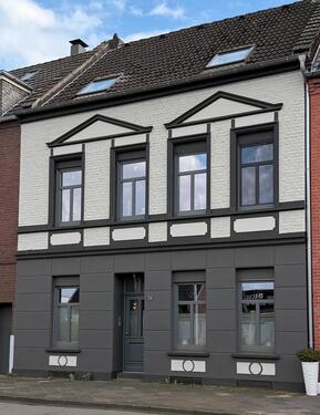 Foto - Kernsaniertes Einfamilienhaus mit großem Grundstück in Kempen