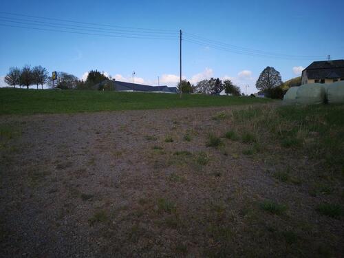 Foto - Außenstellplätze für Wohnwagen Wohnmobile Boote nähe Nürburgring