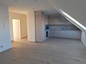 Foto - Schöne, helle DG Wohnung, kernsaniert
