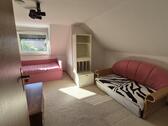 Foto - Gemütliche DG-Wohnung ideal für Singles, für 2 Jahre zu vermieten, verkehrsgünstig