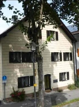 Foto - 3 Familienhaus zu verkaufen - 430.000,00&nbsp;EUR Kaufpreis, ca.&nbsp; 350,00&nbsp;m&sup2;