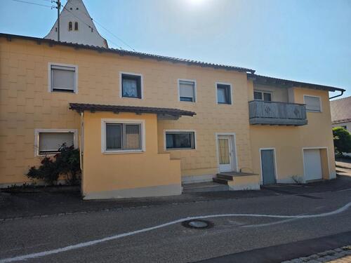 Foto - Wohnhaus mit vielseitigen Nutzungsmöglichkeiten bei Monheim