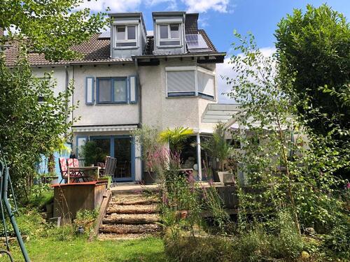 Foto - Einfamilienhaus, 6 Zimmer, Garten, Carport, Top Lage, von privat