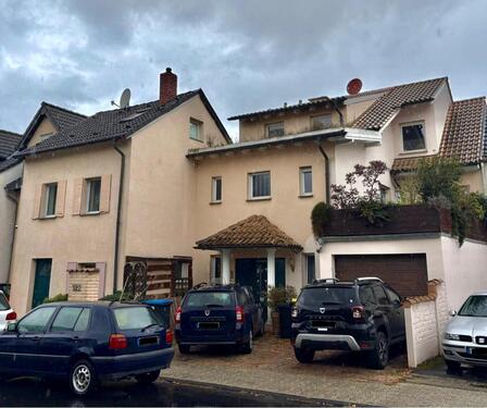 Foto - Großzügiges Zweifamilienhaus mit traumhaftem Garten, Garage und z
