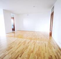 Geräumige 3-Zimmer-Wohnung mit 84 m² und verglastem Balkon - Augsburg Universitätsviertel