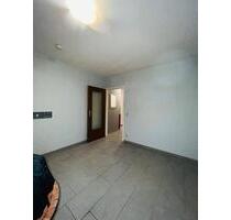 Helle 2ZKB Wohnung mit Einbauküche - Saarbrücken Kieselhumes