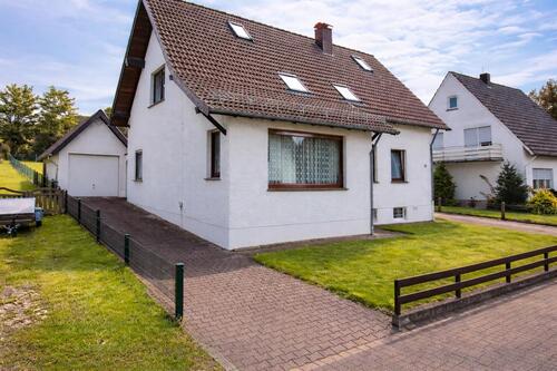 Foto - Mehrfamilienhaus, Wohnhaus zum Kaufen in Barntrup