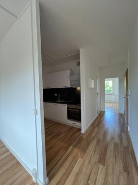 Foto - CHARMANTE 2 ZIMMER-WOHNUNG - mit Sonnenbalkon und Einbauküche