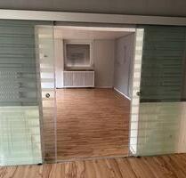 Großzügige 7,5 Zimmer Erdgeschosswohnung in Rodenbrrg - Rodenberg