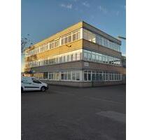 3-Etagen-Büroflächen in Willich – Einzelmietung oder Gesamtmiete