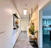 Helle Dachgeschosswohnung m. Weitblick, Klimaanlage, Gartenanteil - Oberhausen Rothebusch