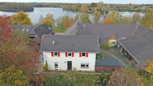Foto - Bauernhaus auf historischem Hof mit Seeblick in Duisburg-Baerl