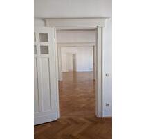 Großzügige 5-Zimmer-Wohnung mit Wintergarten und Balkon – ruhig und zentrumsnah gelegen - Jena