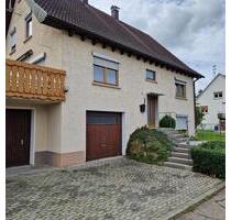 Freistehendes Einfamilienhaus - 275.000,00 EUR Kaufpreis, ca.  136,00 m² in Burladingen (PLZ: 72393)