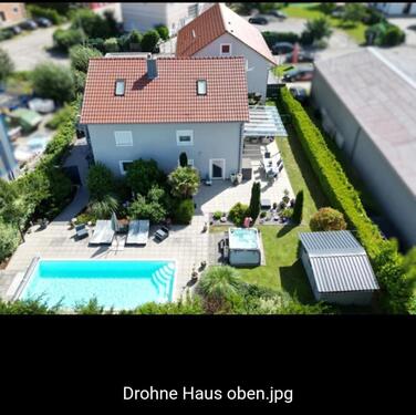 Foto - Exklusives Anwesen mit 2 Wohnhäusern und traumhaftem Garten