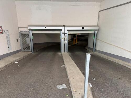 Foto - Tiefgaragen-Stellplatz zu vermieten-sicher & zentral 115€ all-in