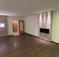 Helle 3-Zimmer-Wohnung mit Balkon & Stellplatz - 1.11 Bezugsfrei - Hiddenhausen