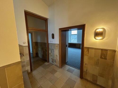 Foto - Büroetage in gepflegten Gewerbegebäude