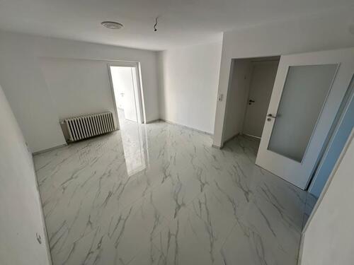 Foto - Modernisierte 3- Zimmerwohnung mit großem Balkon