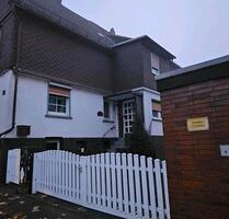 Einfamilienhaus zur Miete - 1.150,00 EUR Kaltmiete, in Dillenburg (PLZ: 35684) Frohnhausen