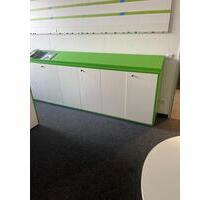 3 Sideboards Büroschränke – weiß & grün verkleidet – mit Ablage - Schwerte