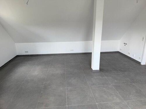 Foto - 1 Zimmer Dachgeschoßwohnung zur Miete in Dahlem