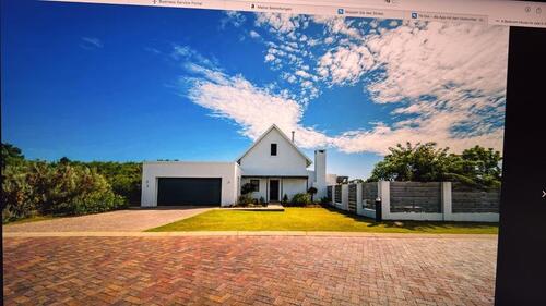 Foto - Haus mit Pool auf einem Golfclub in St Francis Links Südafrika
