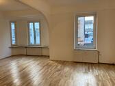 Foto - Renovierte Große Helle Wohnung - 615,00 EUR Kaltmiete, ca.  108,00 m²