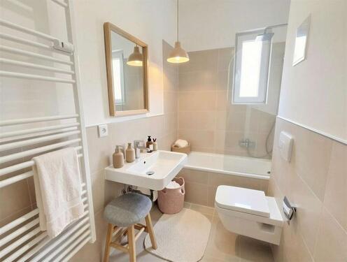 Foto - Wir renovieren für Sie - Wohnen mit Balkon und neuer Einbauküche