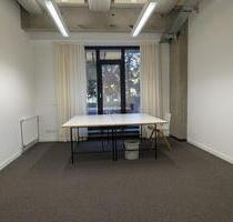 Büro Abschießbarer Büroraum mit 2 Schreibtischen bef. 31.12 - Berlin