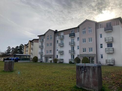 Foto - Geräumige 4-Zimmer Wohnung mit Terasse in Traunreut