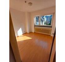 Ideal für City-Liebhaber-Stadtmitte-2Zimmer-Küche-Bad+Einbauküche - Kaiserslautern