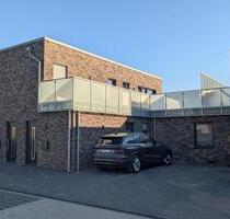Obergeschosswohnung mit separatem Eingang und großer Dachterrasse - Hamminkeln