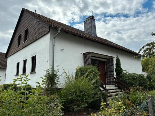 Foto - Einfamilienhaus in Bauerbach mit 2 Wohneinheiten ohne Provision