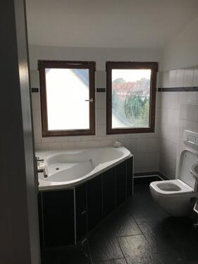 Foto - Sofort frei! DG, 1,5 ZKB, Nähe Waterfront, Garten, Saniert