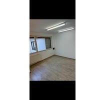 Schönes Büro mit Lager in Essen - Gerschede