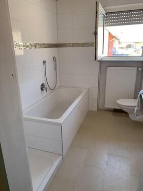 Foto - ***MIETE*** Geräumige 3-Zimmer-Wohnung im 1. OG (ohne Balkon, Terrasse optional)