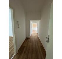 3-Zimmer-Wohnung mit Balkon in Stolberg; hell und frisch renovier - Stolberg (Rhld.) Büsbach