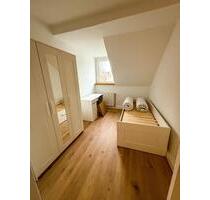 Möblierte 4er Frauen-WG mit Küche (Spülmaschine, Airfryer, ..) - Wuppertal Elberfeld