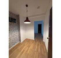 Helle 3-Zimmer-Wohnung mit Balkon in ruhiger Lage - Garbsen Berenbostel