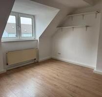 Möblierte DG Wohnung Köln – Perfekte Single, Paare, 2er-WG - Dormagen Broich